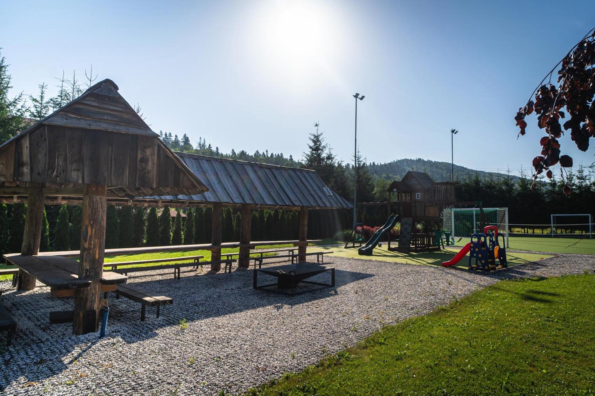 Caloroczne Domki W Bieszczadach "The Willows" Laczki Exterior foto